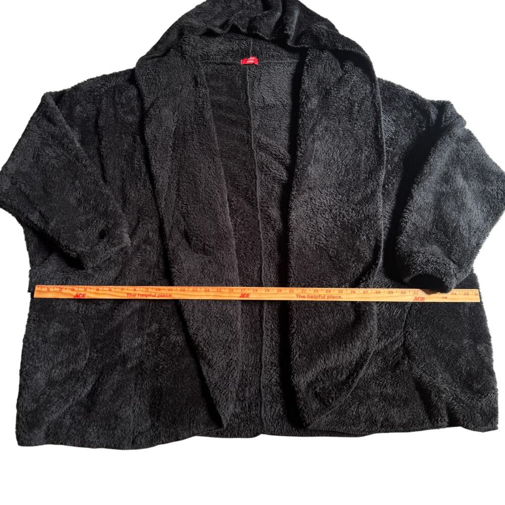 NETFLIX X UNHIDE No Fur All Chill Shleepy Binger Blanket Robe Black Hoody Cozy - Picture 6 of 12